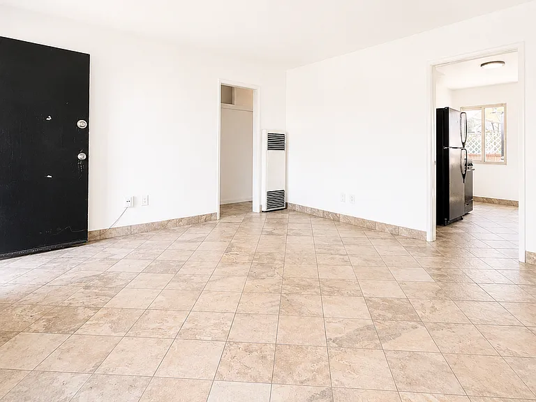 5072 Cape May Ave — Photo 6