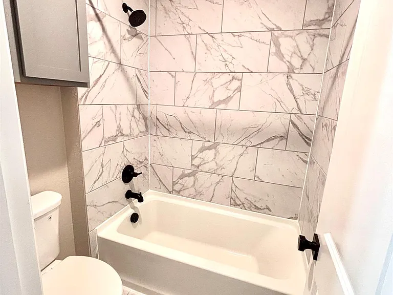 2830 Scanlan Mdw — Photo 24