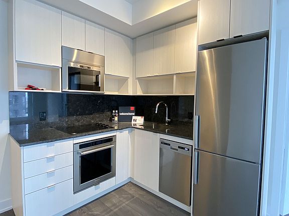 2nd image of 7 Mabelle Ave #3101