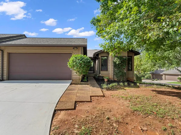 129 Tanager Cir, Greer, SC 29650