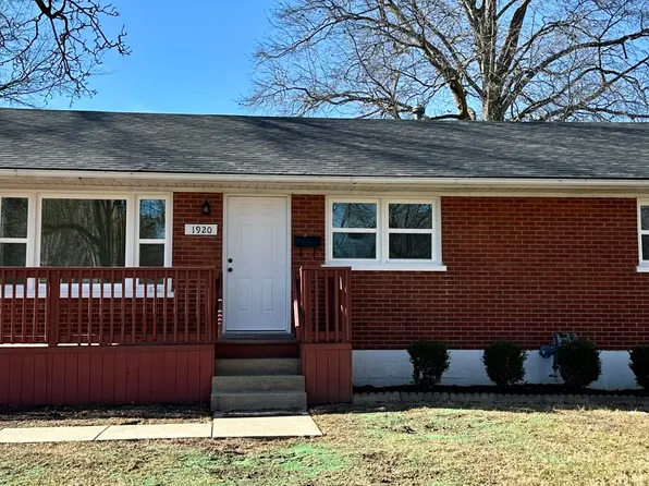 1920 Dixie Garden Dr, Louisville, KY 40272