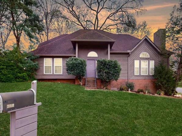300 Poplar Hill Ct, Nashville, TN 37214