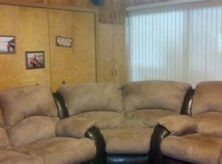 501 W Clinton St, Saint Charles, MI
