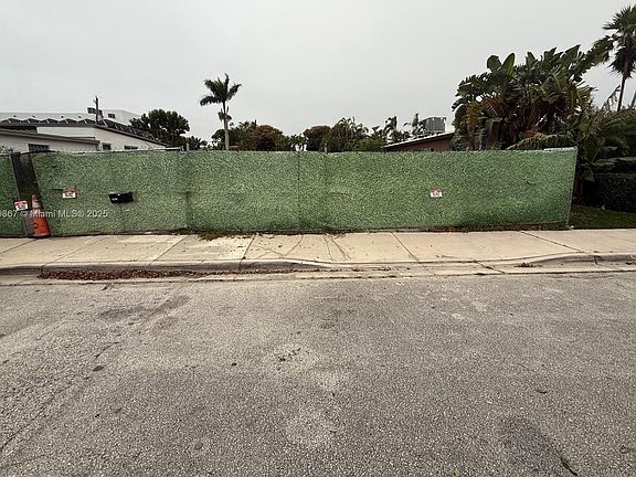 4th image of 7516 Bounty Ave