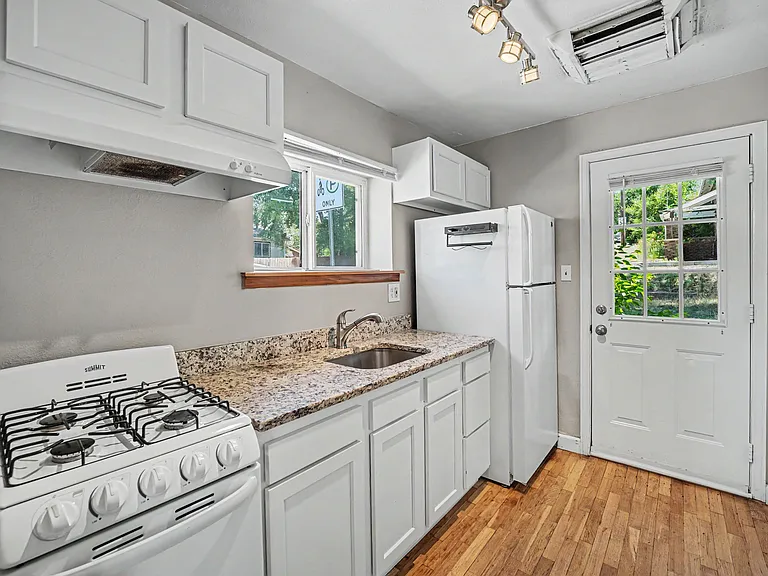 140 E Dartmouth Ave #3100 — Photo 15