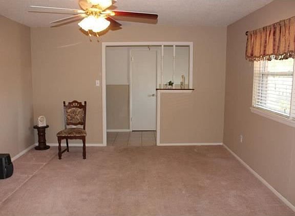 3rd image of 19 SW 51st St