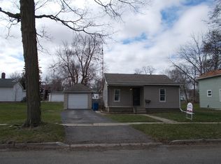 311 W McArthur St, Corunna, MI
