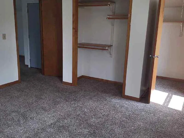 1733 Smith St — Photo 8