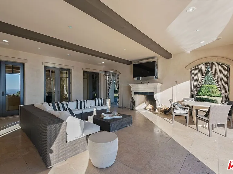 8 Beverly Ridge Ter — Photo 12