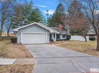 105 Bristol Rd, Springfield, IL 62702