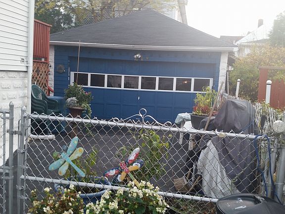 3rd image of 21 Alden Ave