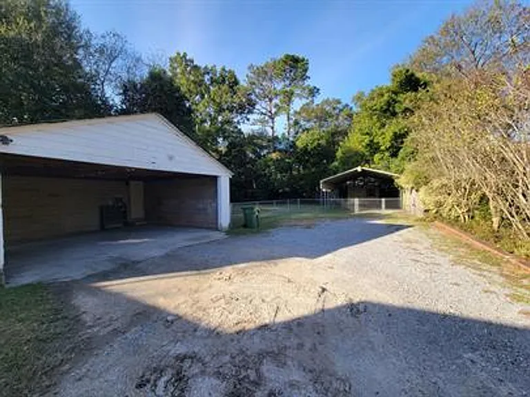 7 Calhoun Rd — Photo 23