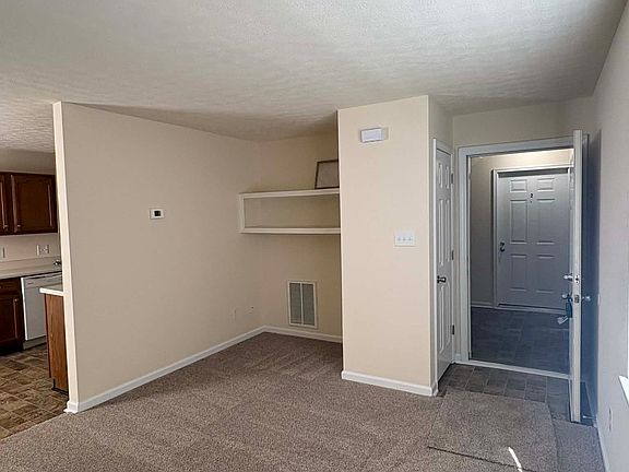 4th image of 1611 Flanigan Ct APT 1