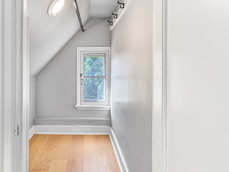 81 James St #5 — Photo 6