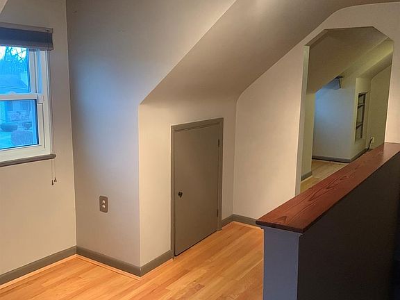 3rd image of 3979 Carrie Ave