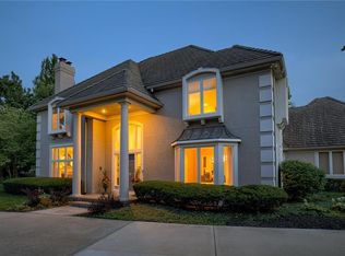 2517 W 118th St, Leawood, KS 66211