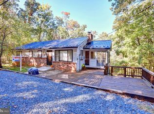 435 Valley View Rd, Harpers Ferry, WV 25425