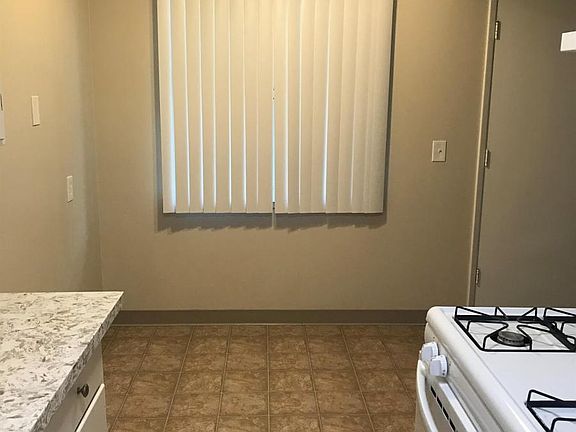 4th image of 3915 Hamilton Ave APT 15