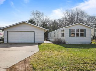 405 Edgar Pl, Faribault, MN 55021