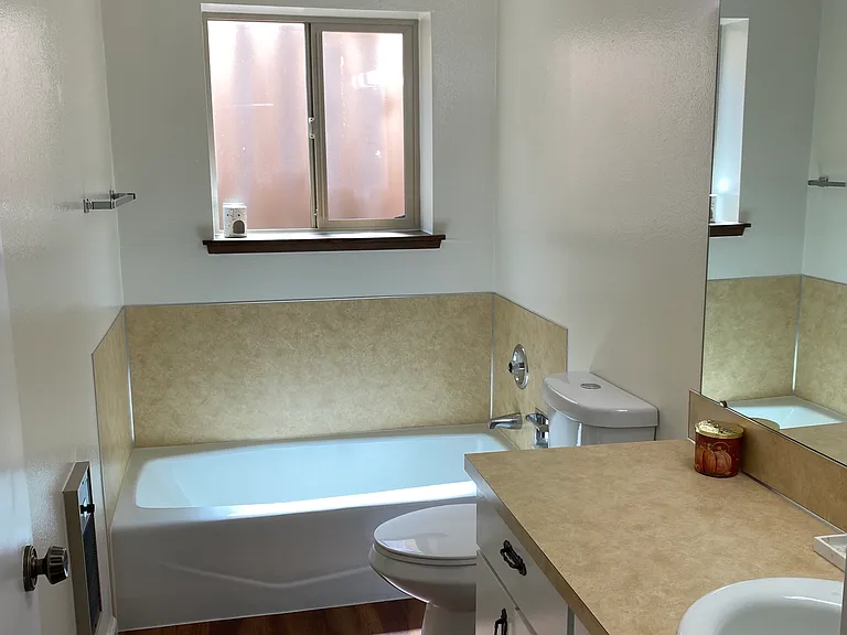 282 Farragut Ave N #282 — Photo 9