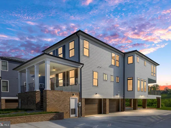 1115 Sophia St, Fredericksburg, VA 22401