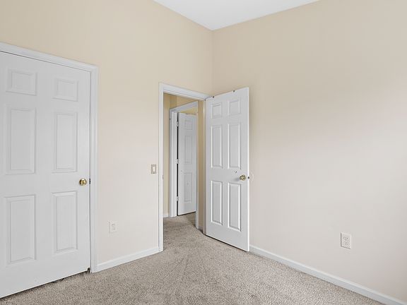 4th image of 6511 Old Carriage Ln