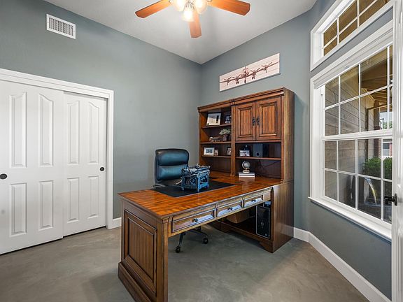 5th image of 4901 Bradford Pl