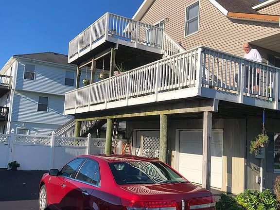 5th image of 110 Adriatic Ave