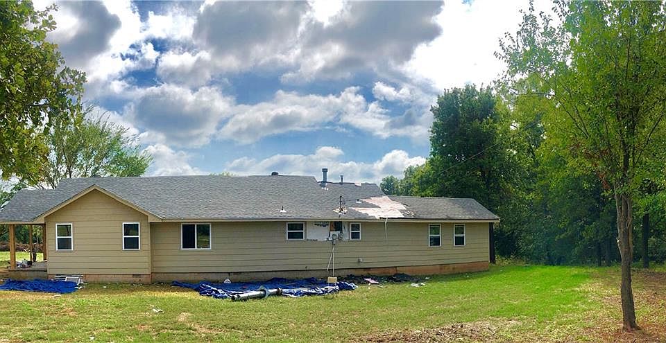 2nd image of 2155 E Forrest Hills Rd