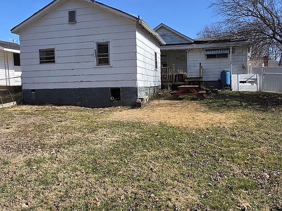 5th image of 417 Rotary Rd