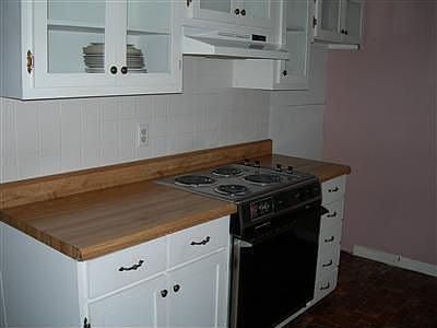 5th image of 5944 Village Dr SE