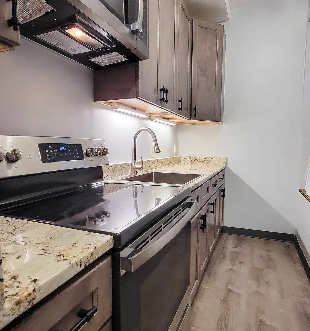 Modern Elliot Park Living - 1st Month FREE + $500 Off Deposit! — Photo 1
