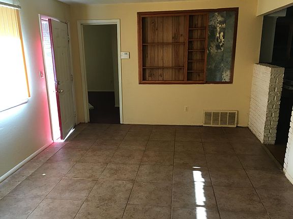2nd image of 3509 Overland Dr