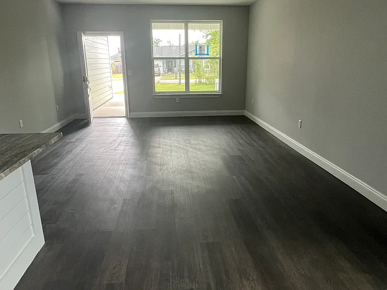 1408 Minnesota Ave — Photo 9