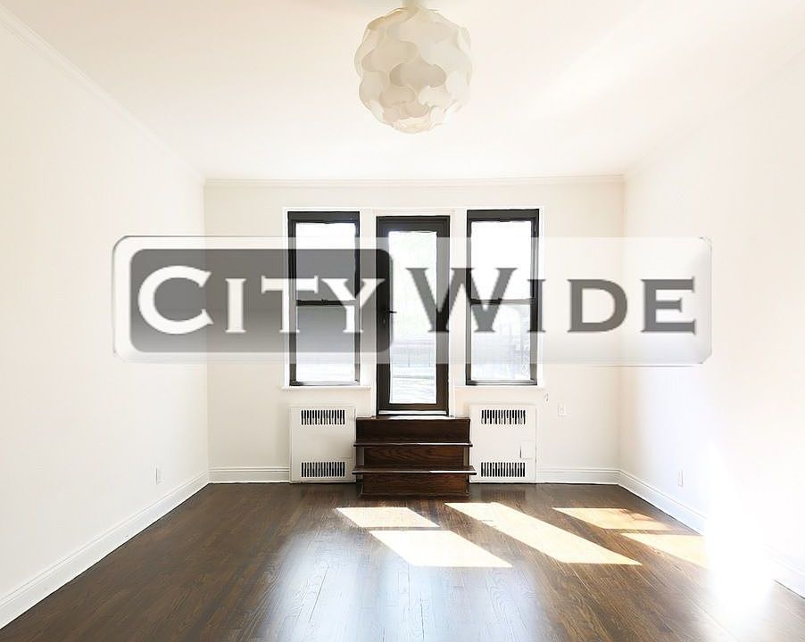 1st image of 154 Henry St APT 3A