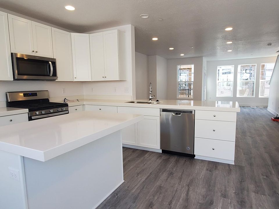 1st image of 3841 W Mossmorran Ln
