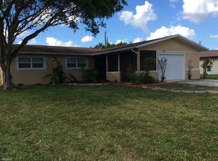 1211 SE 44th St, Cape Coral, FL 33904