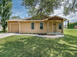 410 Lea Ann Dr, Udall, KS 67146
