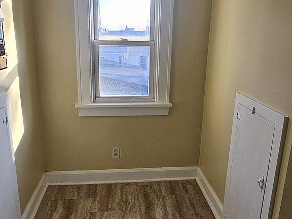 2nd image of 428 6th St Unit 2