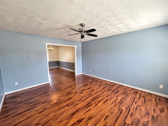 5th image of 1046 Avenue E