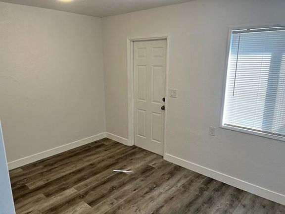 2nd image of 3016 Tweedy Blvd #C