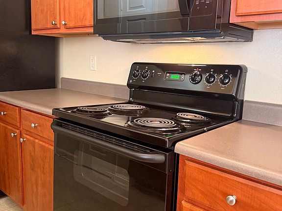 1-206 Oven and Microwave_11052025