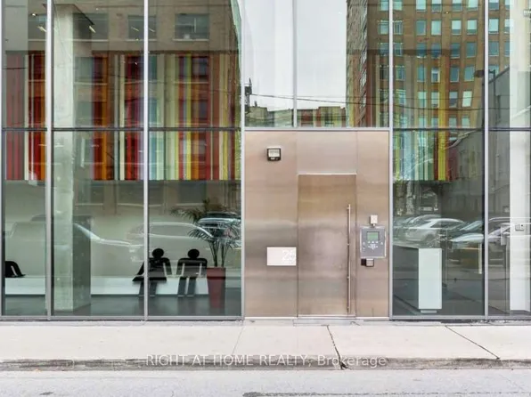 25 Oxley St, Toronto, ON