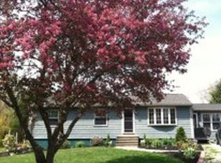 107 W Dudley Rd, Dudley, MA 01571