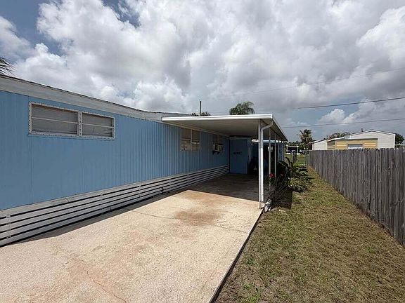 5th image of 8364 SE Sandy Lane