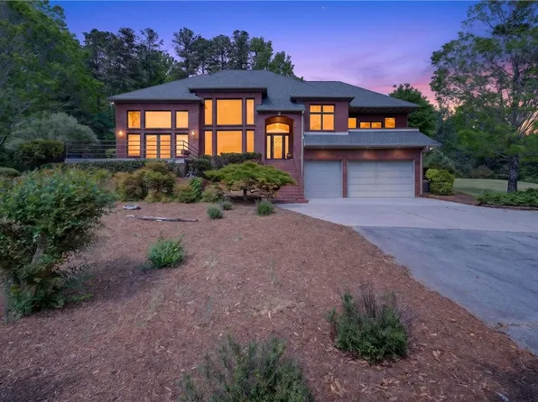 119 Anthony Rd, Pickens, SC 29671