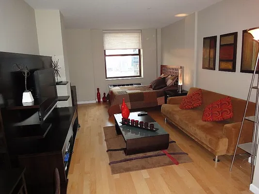 Rented by Compass | media 41