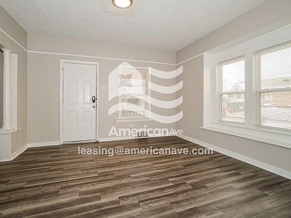 731782_002_living_room_12854022.jpg