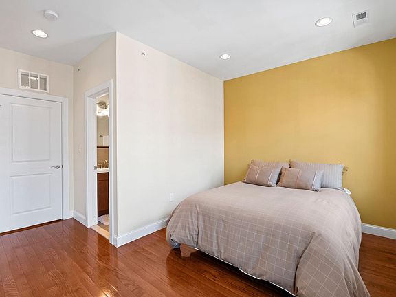 2nd image of 1814 Ginnodo St