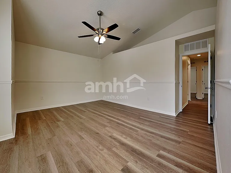 1019 Brenton Leaf Dr — Photo 9